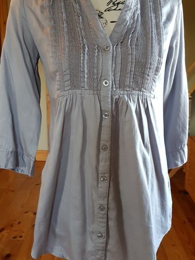 Size 10 Grey Top