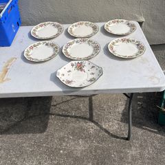 Royal Doulton plates  all with regd numbers