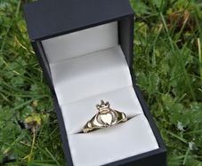 9ct Yellow Gold Claddagh Ring