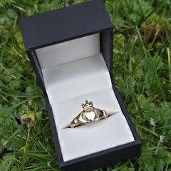 9ct Yellow Gold Claddagh Ring