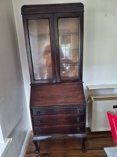 Antique Bureau