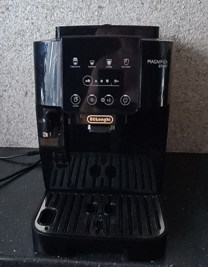 De Longhi Magnifica Start Bean-to-Cup Coffee Machine
