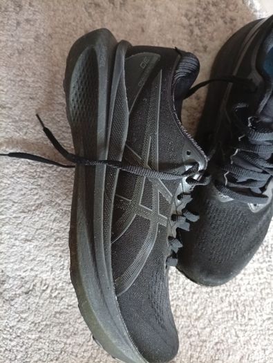 Asics Gel Kayano runners