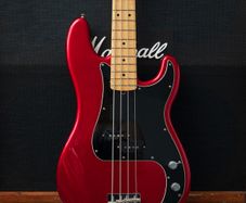 Fender American Special Precision Bass 2010 - Candy Apple Red