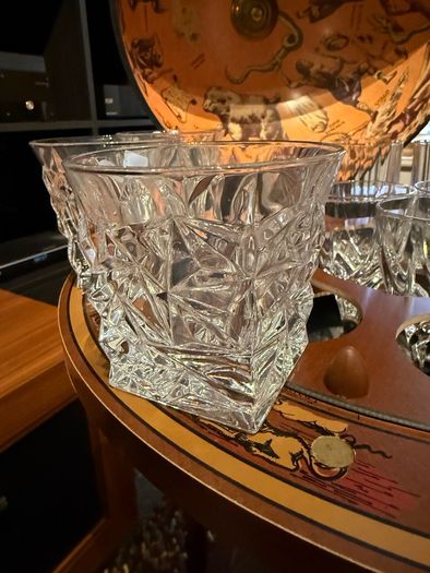 GLOBE BAR with Bohemia Crystal glassware / like NEW