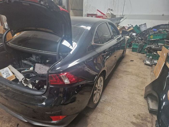 lexus is300h parts