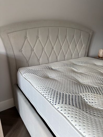Double ottoman bed
