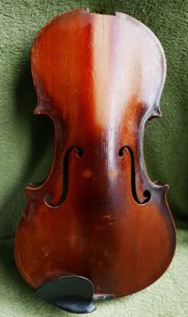 Antonious Stradivarius Cremonenfis Faciebat Anno 17 Violin (for parts)