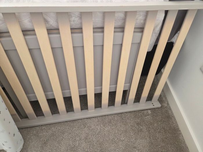 baby Elegance Travis Cot (Grey)