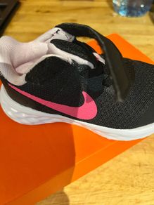 nike runners baby 5.5