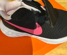nike runners baby 5.5
