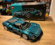 GULY 1:8 Alfa Romeo 33 Stradale / Technic Bricks