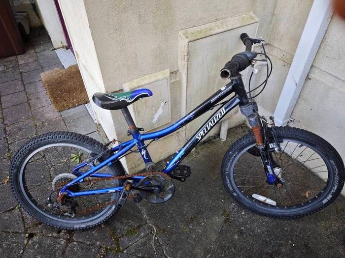 Kids Specialized bike