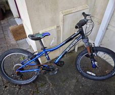 Kids Specialized bike