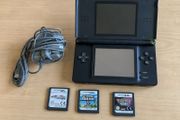 Nintendo DS Lite w Charger and games