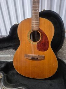 Yamaha FG 75 Acoustic Guitar