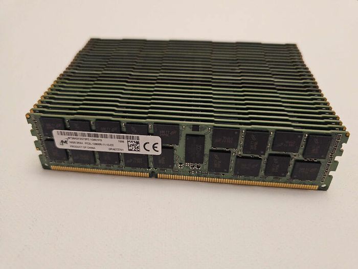 Micron 16GB DDR3 ECC Registered Server RAM PC3L-12800R