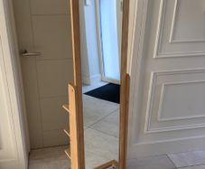 Mirror with back storage