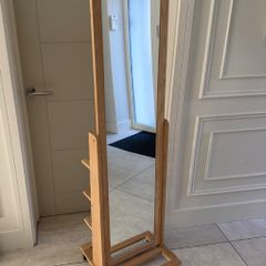Mirror with back storage
