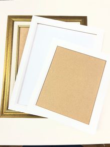 3 Wooden Frames (Mix)