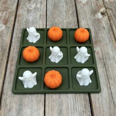 Halloween Tic-Tac-Toe Set