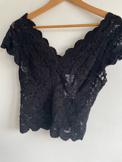 Stradivarius black lace crop top size 14
