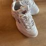 White Fila Runners Image 2