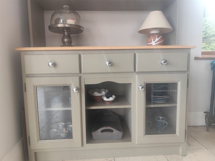 Dresser