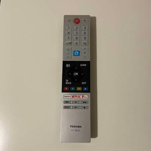 Toshiba 32 inch Smart TV, Antenna + Stand