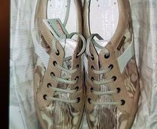 Brand New Ladies Mephisto walking shoes - Size 8