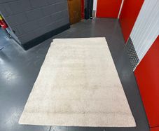 Rug, low pile, off-white