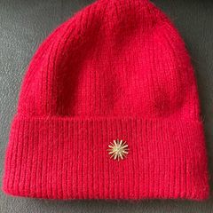 Red Ribbed Knit Cuffed Beanie Hat Brand New