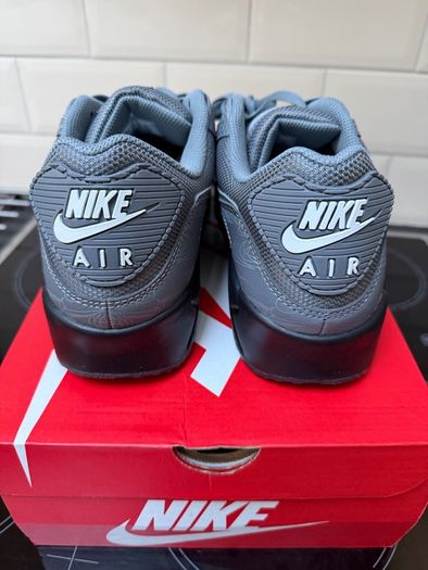 Nike Air Max 90 - Uk10