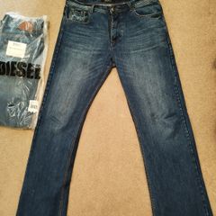 1 x Relaxed Bootcut Diesel Jeans 34/34
