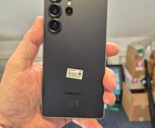Samsung S25 Ultra 512GB Black Samsung Warranty selection cases Grade A Open to Trade or Swap
