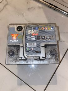 YBX 5000 Yuasa car battery