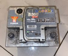 YBX 5000 Yuasa car battery
