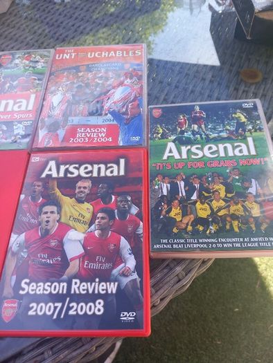 11 Arsenal DVDs, History of Football DVD set, great condition, D18 post 10e