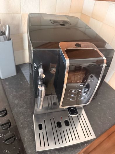 Delonghi  Dinamica Coffee Machine