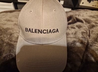 balenciaga cap