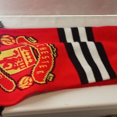 Man united scarf