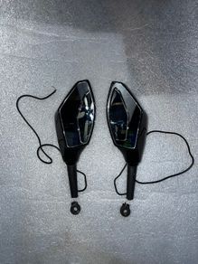 Motorbike Mirrors with Integrated Turn Signals