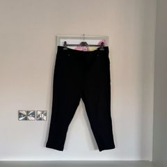Ladies Black Cropped Trousers from Yours. UK 20 / EU 48cm