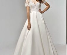 Enzoani Aisling Wedding Dress (Dry cleaned and in original bag)