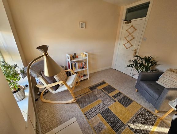 Counselling/psychotherapy room to let