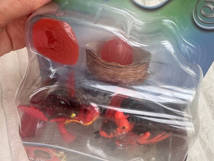 How to Train Your Dragon Legends Evolved Evolution Mini Hookfang Damaged Box Please see photos