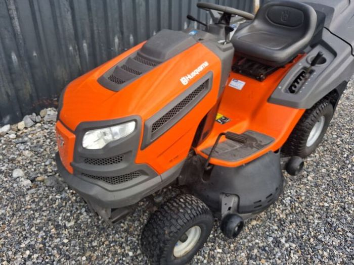 Husqvarna tc142 ride on mowerjust serviced in imaculate condition