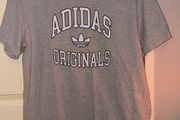 Adidas tshirt size M