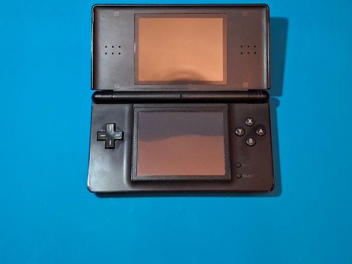 DS Lite Console with Games