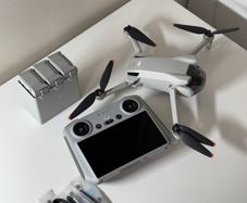 Drone DJI Mini 3 Fly More Combo